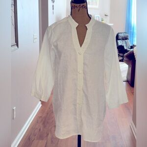 Atelier Max white 100% linen 3/4 sleeve V neck covered knot button down shirt, M